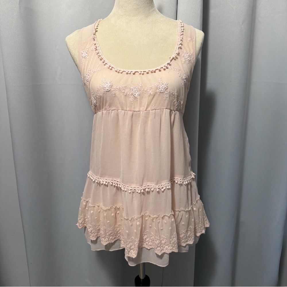Light Blush Sleeveless Lace Embroidered Peplum Top XS Tall Boho